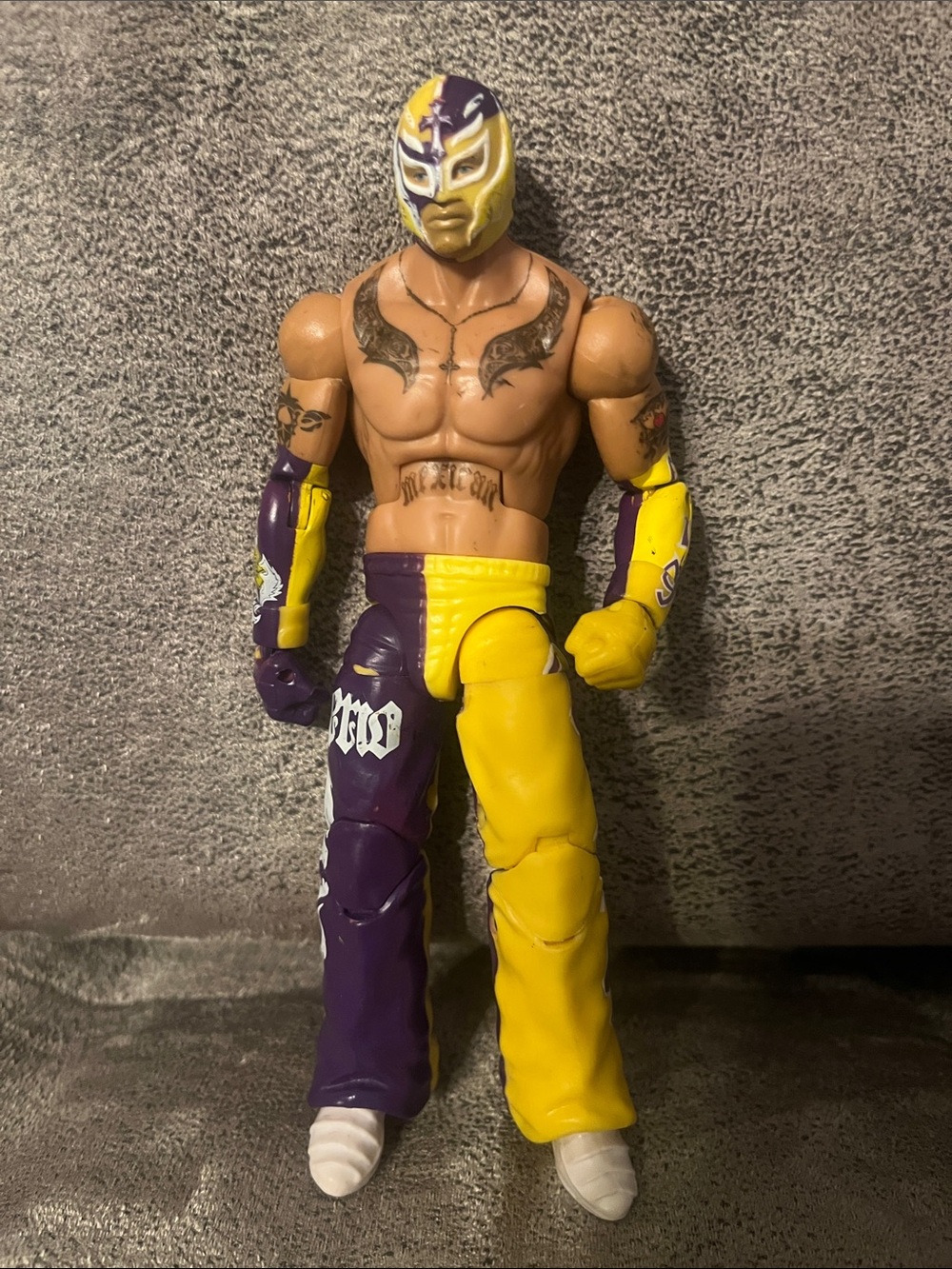WWE Mattel Elite Series 15 Rey Mysterio Action Figure- Purple & Yellow LA Lakers